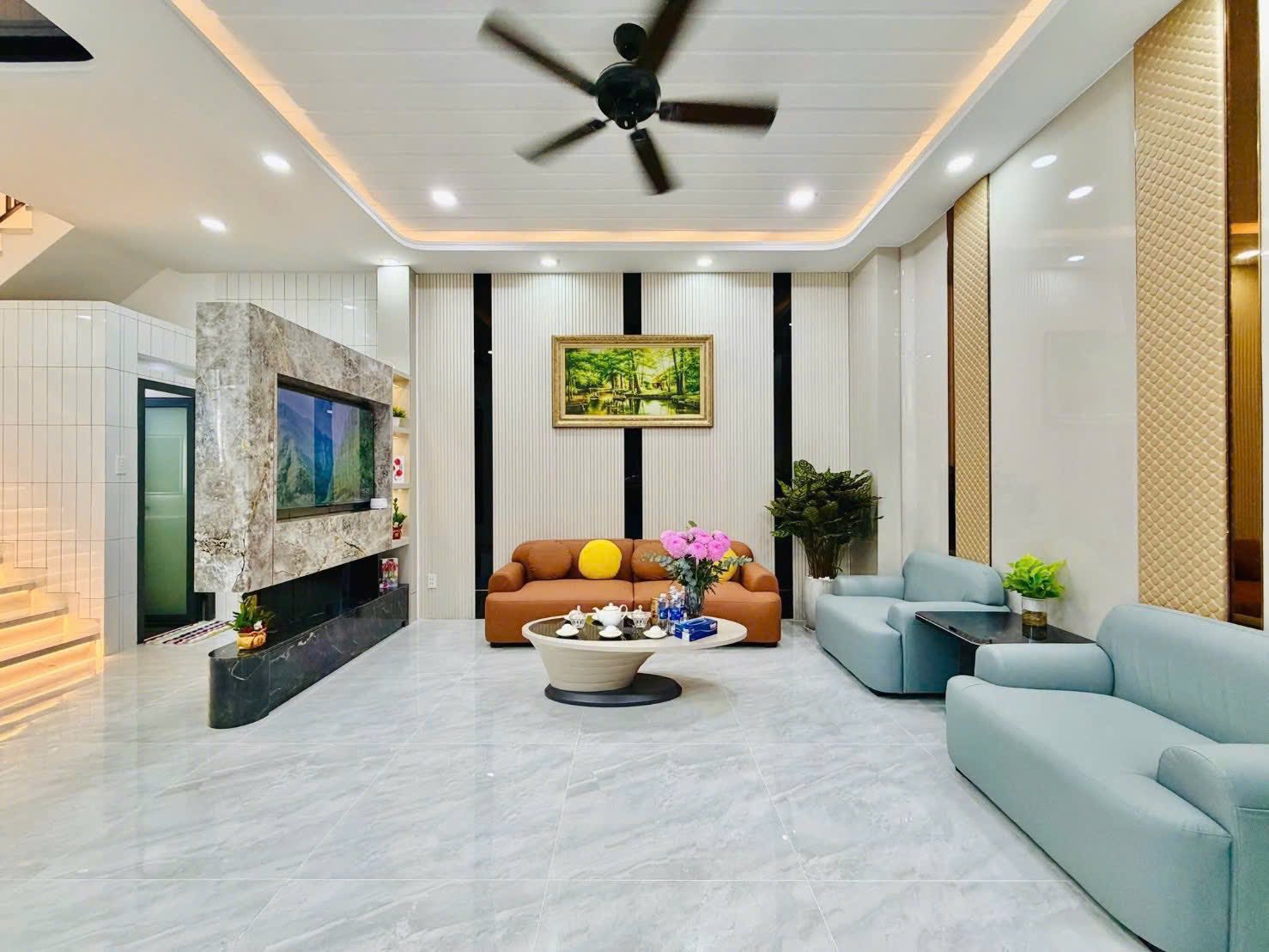 Hiếm! Ngang Gần 9m – Giá Chỉ 6.x Tỷ – Trung Tâm Gò Vấp