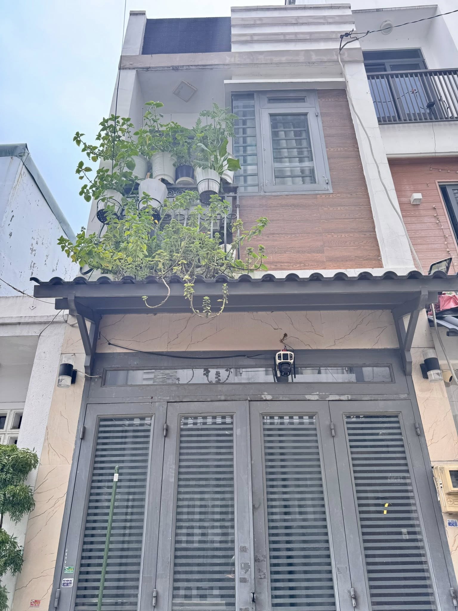 3.5 Tỷ Có Nhà HXH Tải – Gần CV Làng Hoa – Ở Ngay