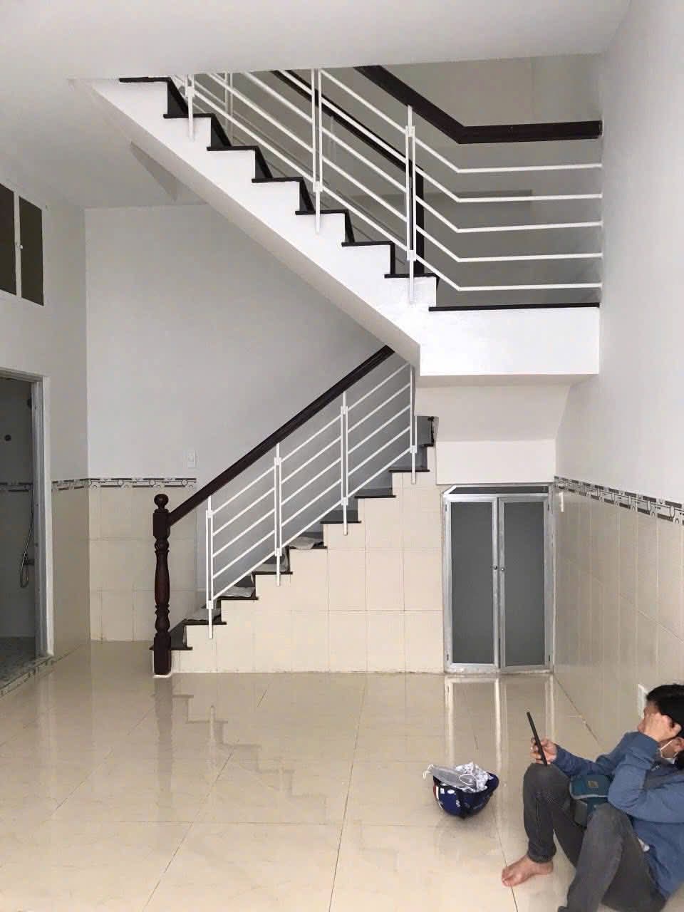 Trung Tâm Q10 – 3 Tầng Có Ban Công – Lê Hồng Phong – 7.8 Tỷ