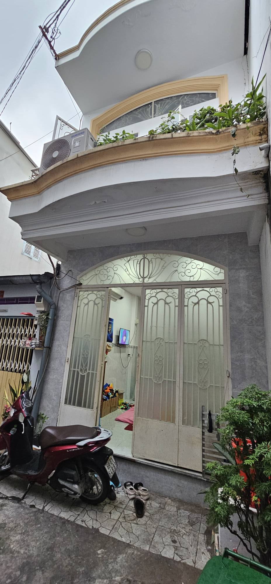 Nhà Quận 4 gần mặt tiền – 38.5m² – 2 tầng – giá chỉ 3.6 tỷ TL