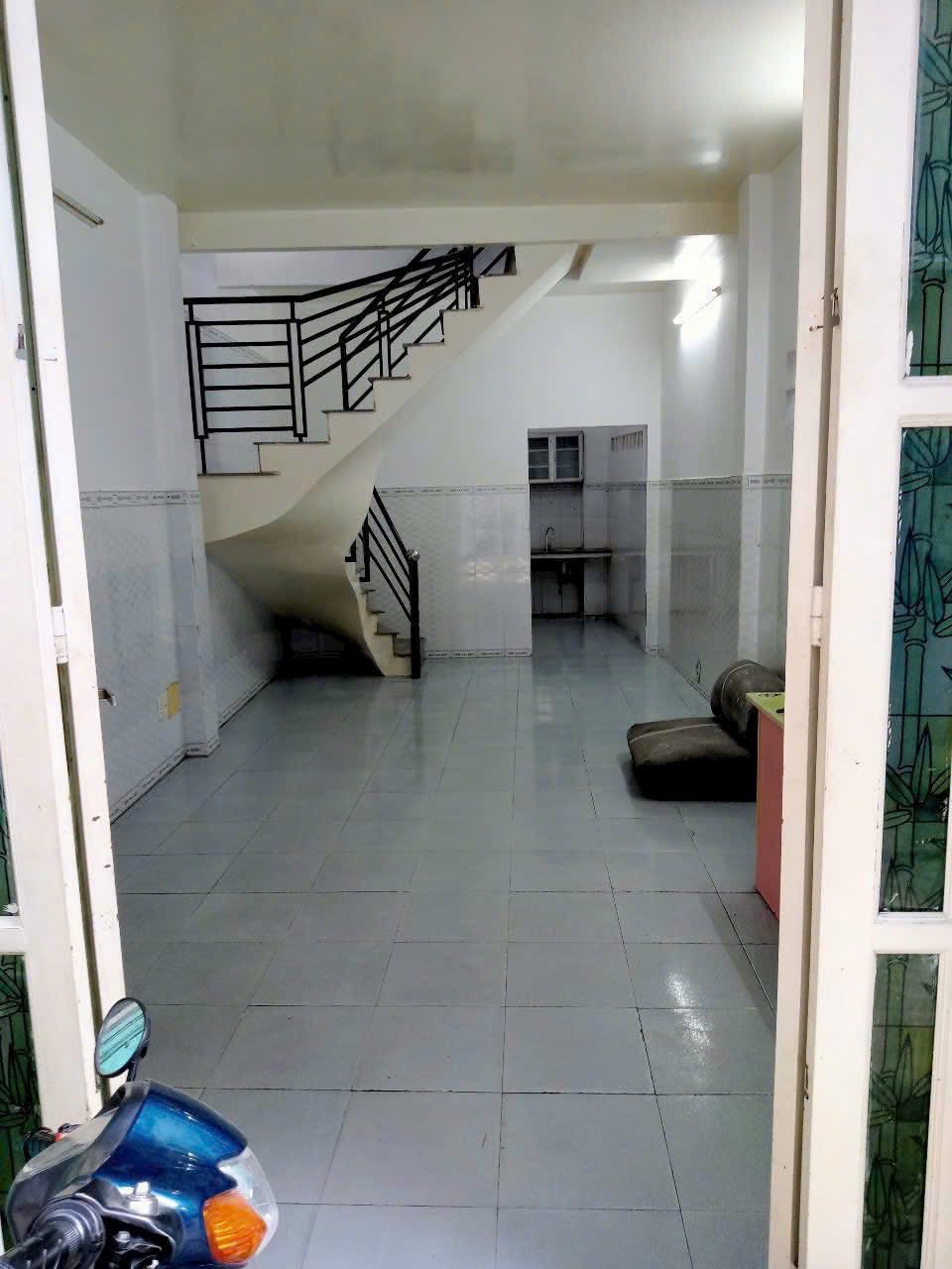 Bán nhà 1 lầu - 3.7m x 10.5m - Dương Bá Trạc - Phường 1 - Quận 8