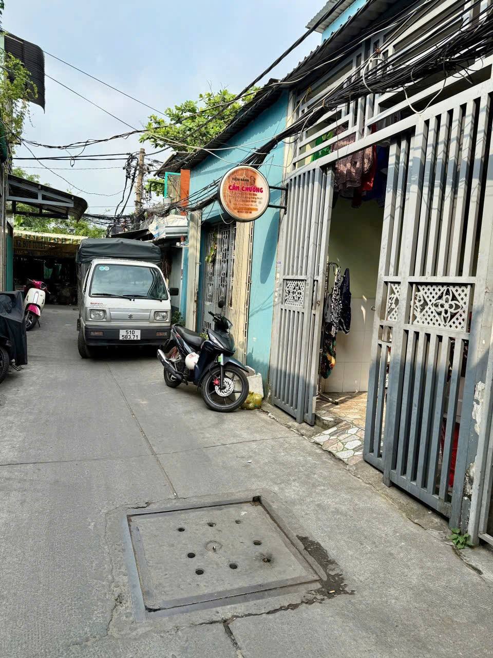 Bán nhà gần bến xe Quận 8 – 1 trệt 1 lửng, hẻm 4m xe tải vào, giá 2.4 tỷ