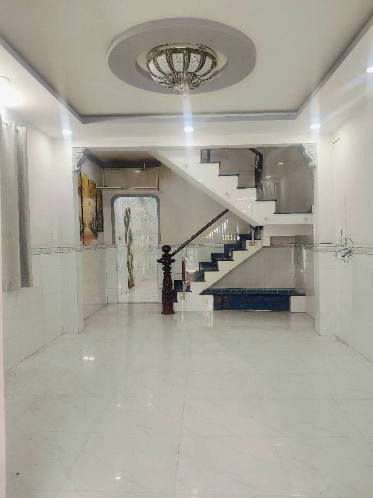 Nhà Đẹp Dương Bá Trạc Quận 8 – 2 Tầng BTCT – Sổ Hồng Riêng – Gần Chợ Rạch Ông