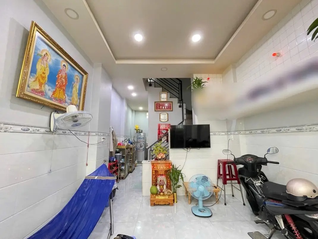 5.2 Tỷ – 5PN – 4 Tầng – Âu Dương Lân Q8 – Gần HXH